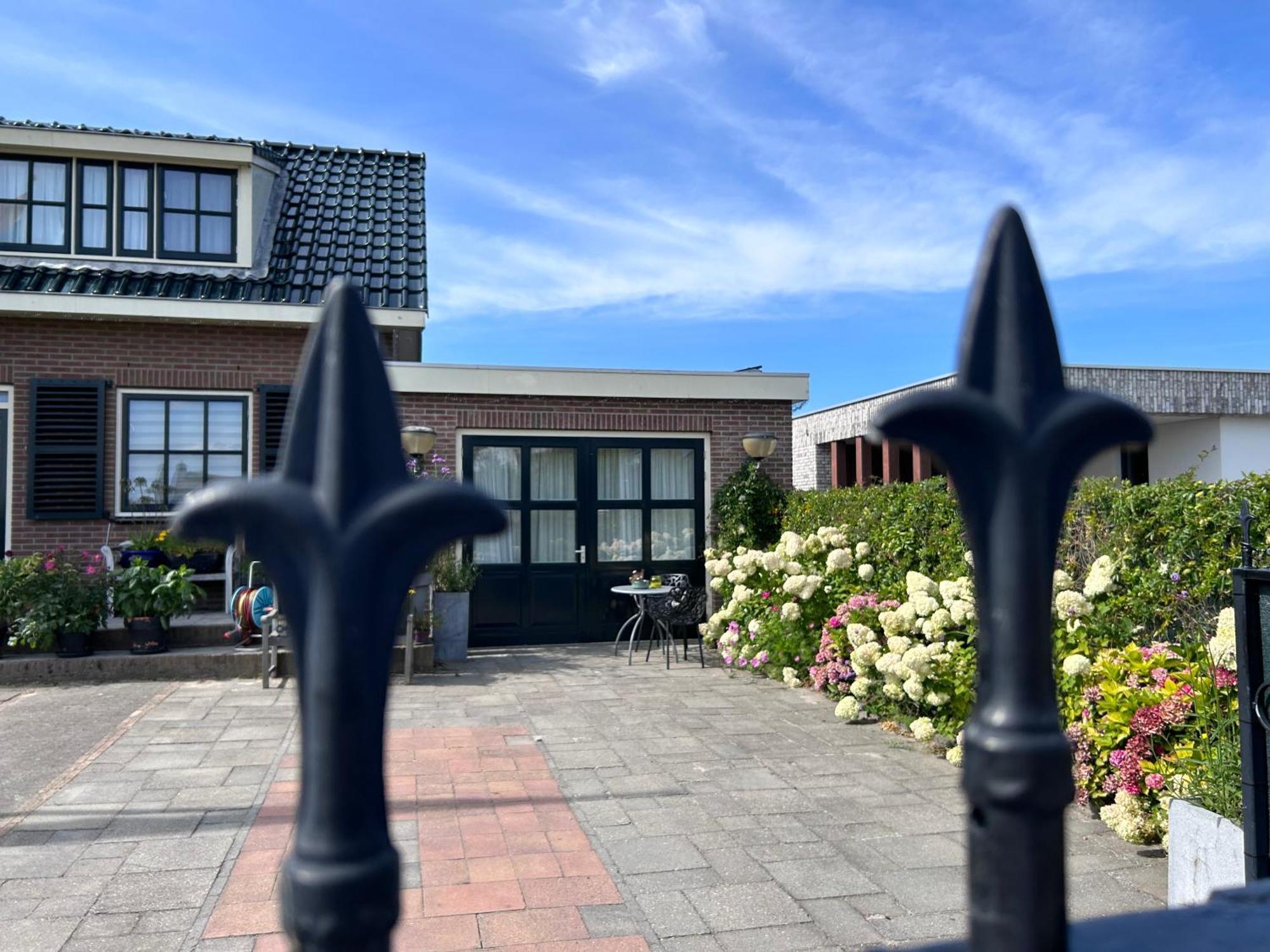 Flowerbed Voorhout Exterior foto