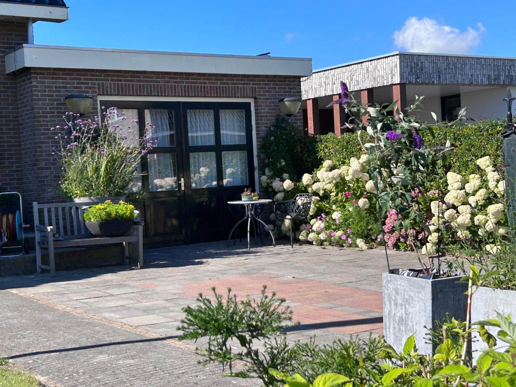 Flowerbed Voorhout Exterior foto